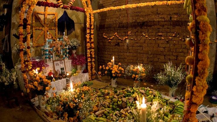 Día De Los Muertos 2015: See The Meaning Behind The Altar