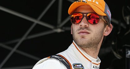 1st Foreign-Born NASCAR Driver To Win Nat'l Title Is MEXICAN