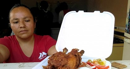 ¡HAITIJUANA! Tijuanenses cambian tacos for Haitian food to help refugees feel at home